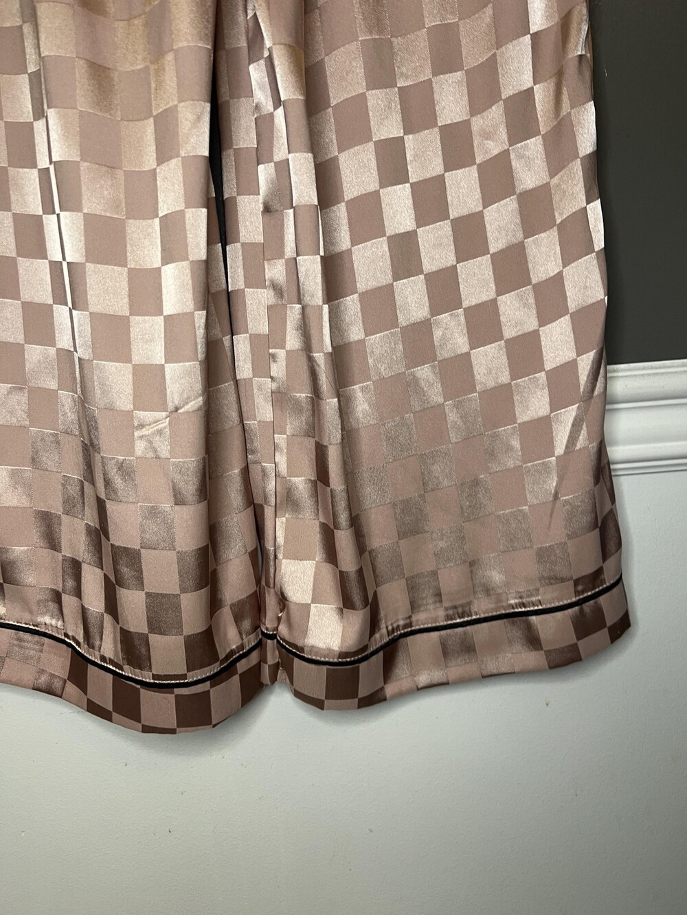 BCBGMAXAZRIA Pajama Set Womens Large Pink Satin Checkered Lounge Sleepwear - Picture 15 of 15